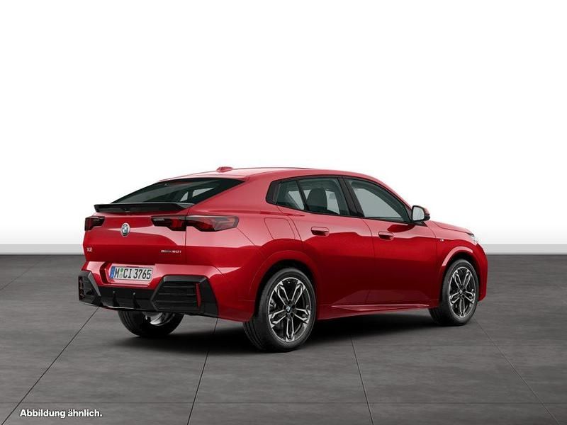 Gebraucht BMW X2 M Sport 156 PS (114 kW) 2025 Rot SUV