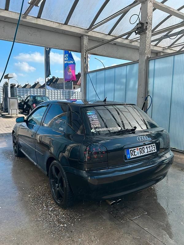 Gebraucht Audi A3 Ambiente 250 PS (183 kW) 2000 Schwarz Kleinwagen