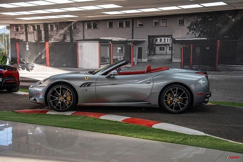 Gebraucht Ferrari California 489 PS (359 kW) 2012 Grau Cabrio