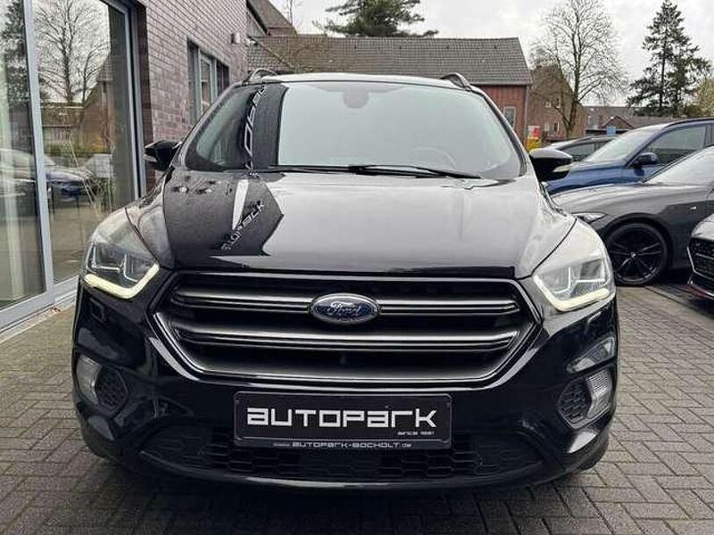 Gebraucht Ford Kuga ST-Line 180 PS (132 kW) 2017 Schwarz SUV