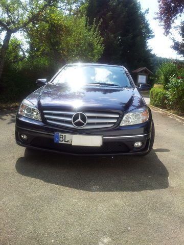 Schwarz metallic Gebraucht 2009 Mercedes CLC180 Kleinwagen | 14.290 € - Bild 1/4
