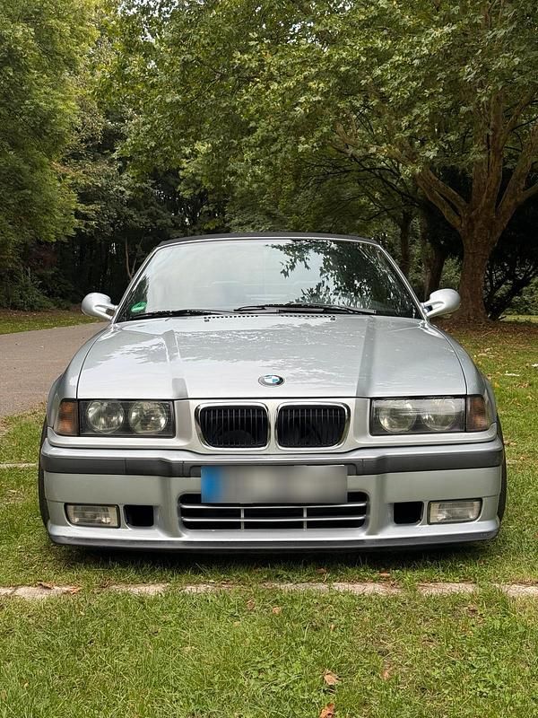 Gebraucht BMW 320 Cabriolet 150 PS (110 kW) 1997 Silber Cabrio
