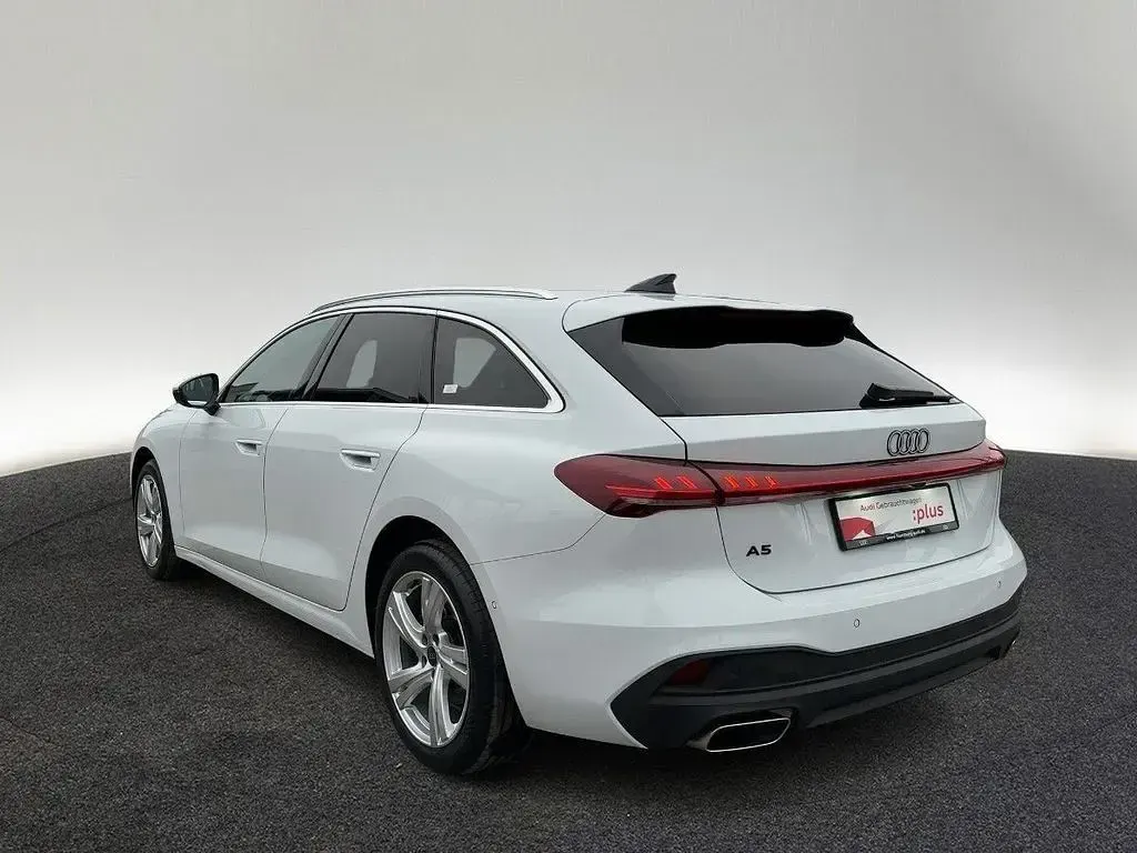 Gebraucht Audi A5 Sport 150 PS (110 kW) 2025 2y gletscherweiß metallic Kombi