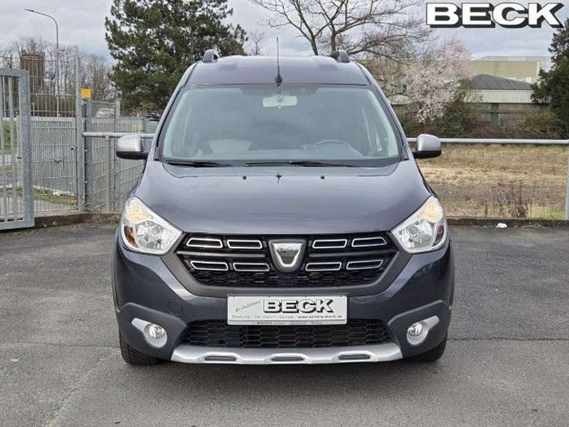 Gebraucht Dacia Dokker Stepway 131 PS (96 kW) 2020 Kometengrau Van / Kleinbus