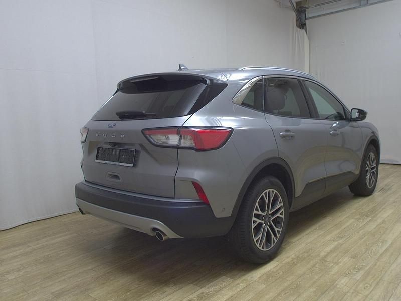 Gebraucht Ford Kuga Titanium 120 PS (88 kW) 2021 Grau SUV