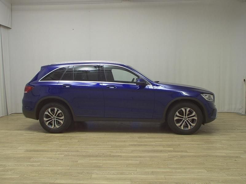 Blau Gebraucht 2021 Mercedes GLC220 SUV | 28.480 € (Guter Preis) - Bild 1/4