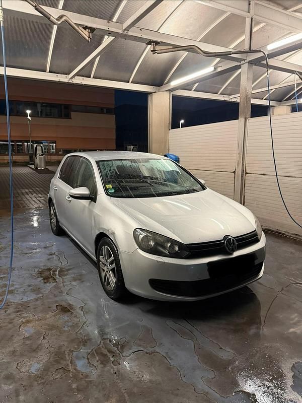 Gebraucht VW Golf VI 140 PS (102 kW) 2009 Silber Kleinwagen
