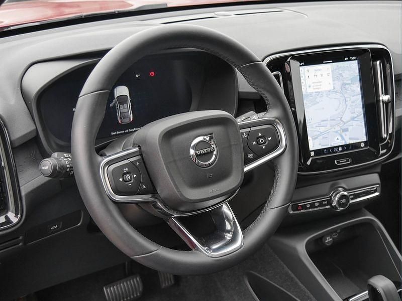 Gebraucht Volvo C40 Single Motor 169 kW (231 PS) 2023 Rot SUV