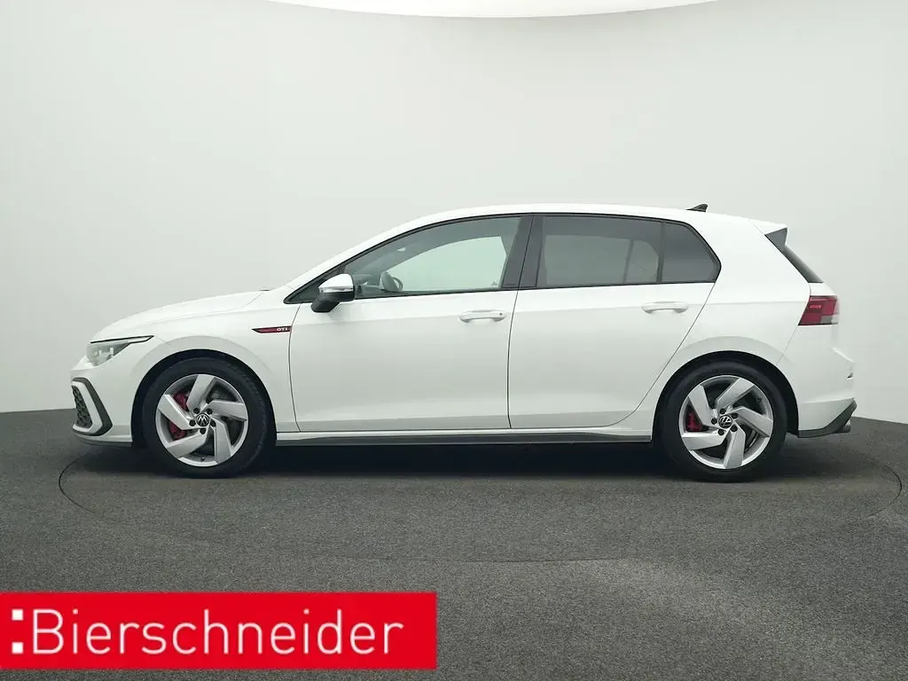 Gebraucht VW Golf VIII GTI 245 PS (180 kW) 2023 Weiss Limousine