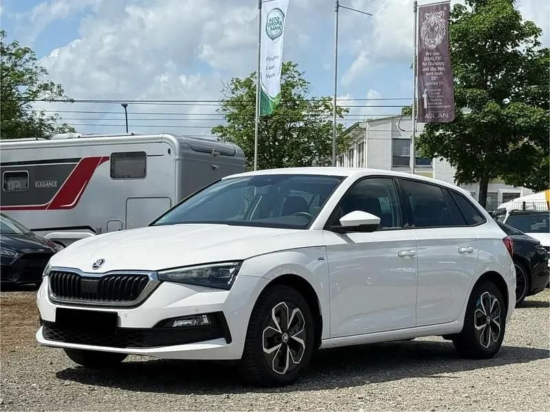 Candyweiss Gebraucht 2021 Skoda Scala Drive Kleinwagen | 12.890 € (Superpreis) - Bild 1/4