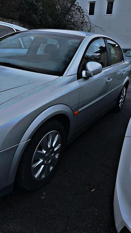 Gebraucht Opel Vectra 122 PS (89 kW) 2002 Silber Limousine
