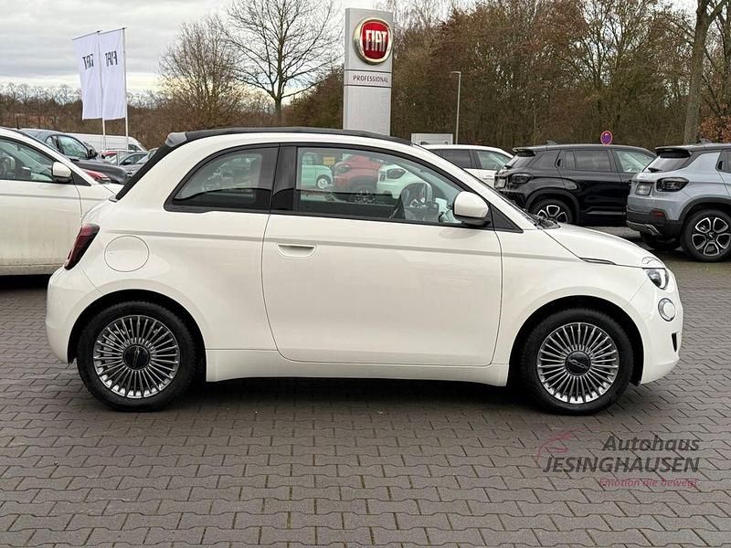 Gebraucht Fiat 500e 86 kW (118 PS) 2023 (arktis weiß) Cabrio