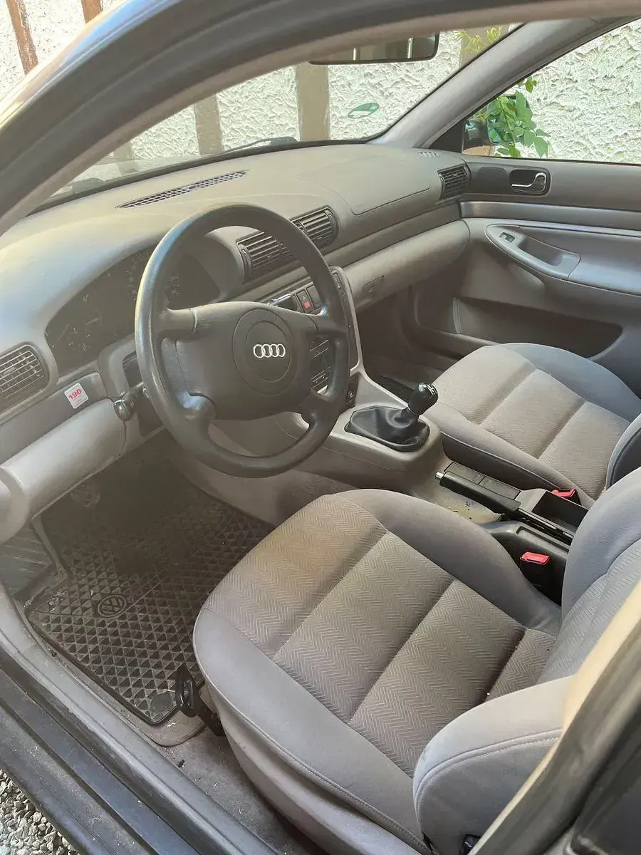 Gebraucht Audi A4 150 PS (110 kW) 1998 Grau Kombi