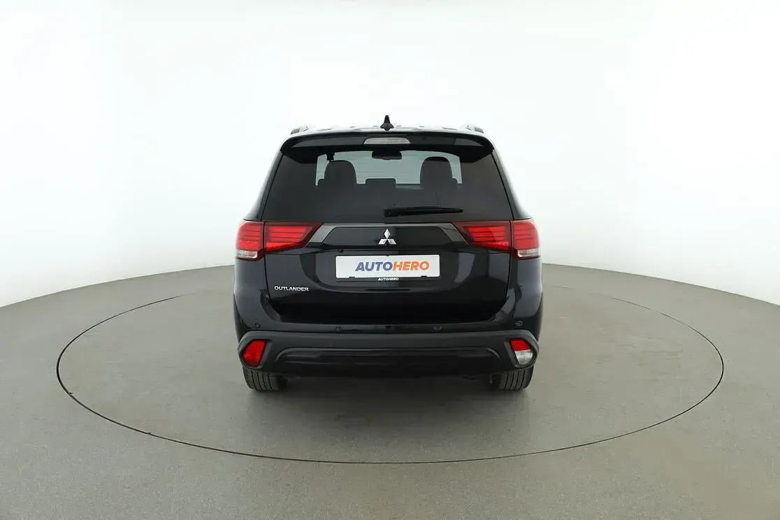 Gebraucht Mitsubishi Outlander Spirit+ 150 PS (110 kW) 2020 Schwarz SUV
