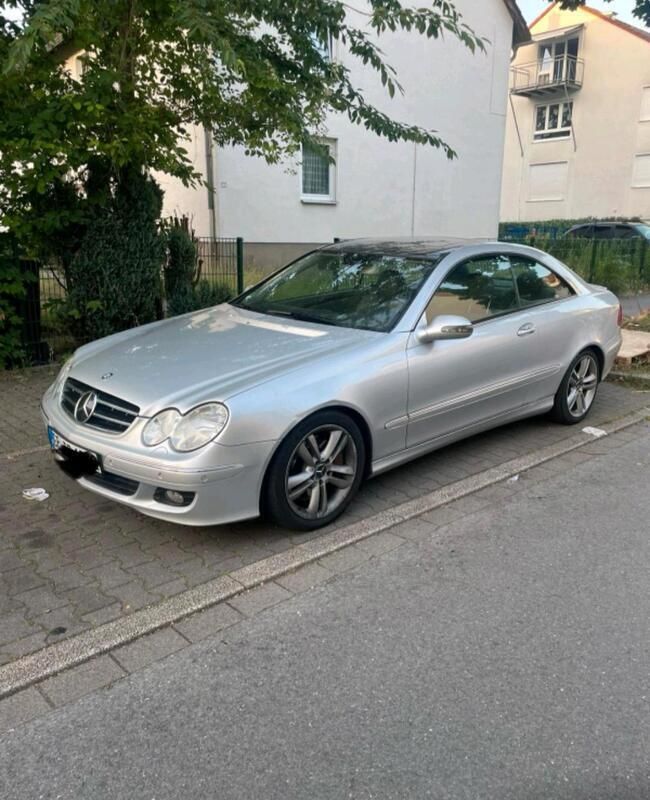 Silber Gebraucht 2005 Mercedes CLK350 Coupé | 5.000 € (Guter Preis) - Bild 1/4