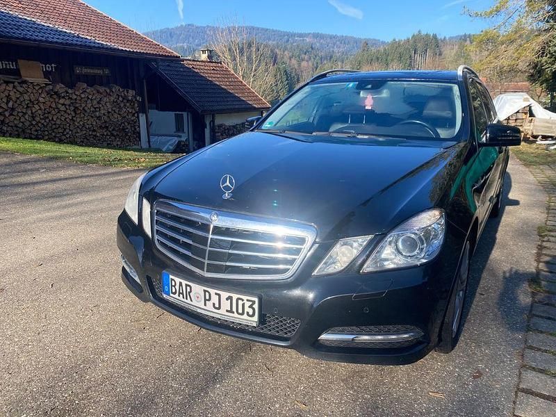 Gebraucht Mercedes 350 265 PS (194 kW) 2011 Schwarz Limousine