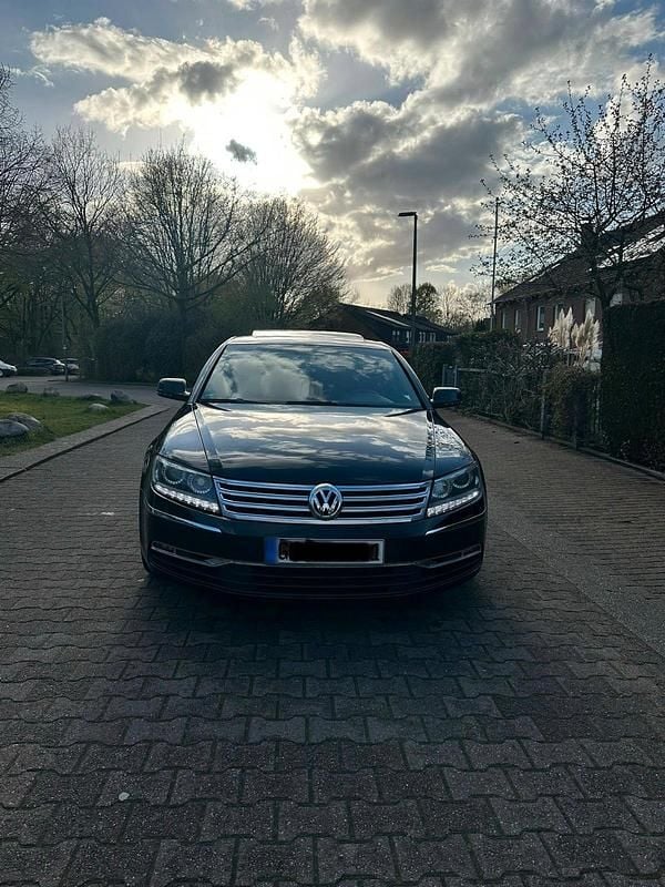 Second-hand VW Phaeton 239 CP (175 kW) 2013 Negru Berlinǎ