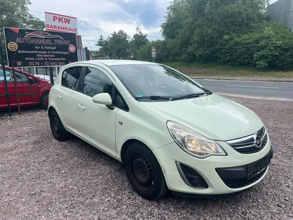 Gebraucht Opel Corsa 87 PS (63 kW) 2012 Weiß Kleinwagen