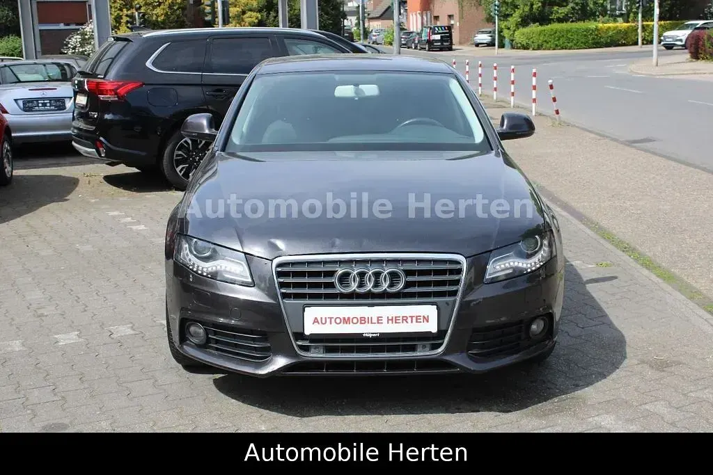 Gebraucht Audi A4 Ambiente 120 PS (88 kW) 2009 Grau Limousine