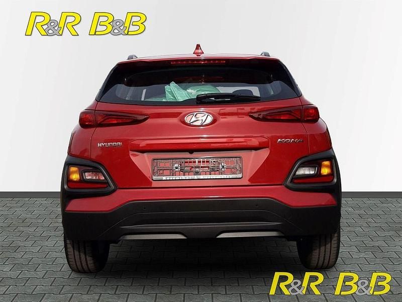 Gebraucht Hyundai Kona YES! 120 PS (88 kW) 2019 Rot SUV