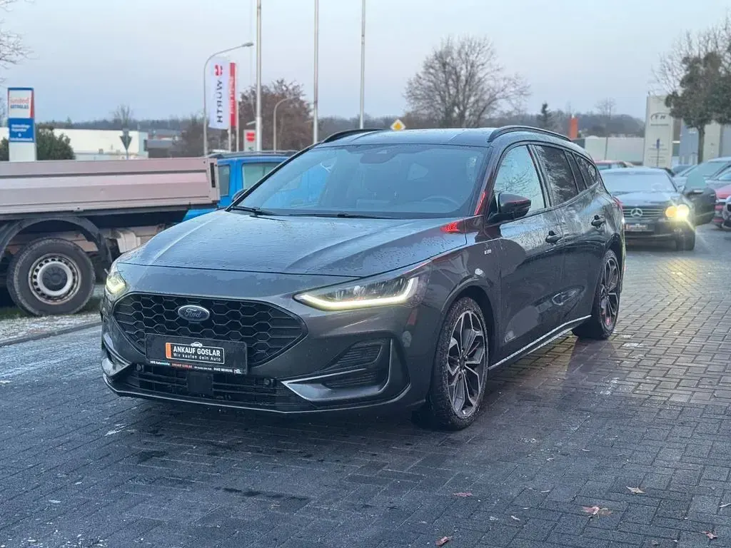 Usata Ford Focus ST-Line 120 CV (88 kW) 2022 Grigio Berlina