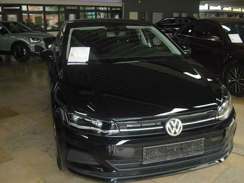 Schwarz Gebraucht 2018 VW Polo Highline Kleinwagen | 12.500 € (Fairer Preis) - Bild 1/4