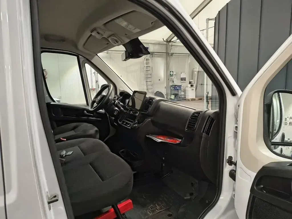 Gebraucht Opel Movano 140 PS (102 kW) 2024 Weiß Van