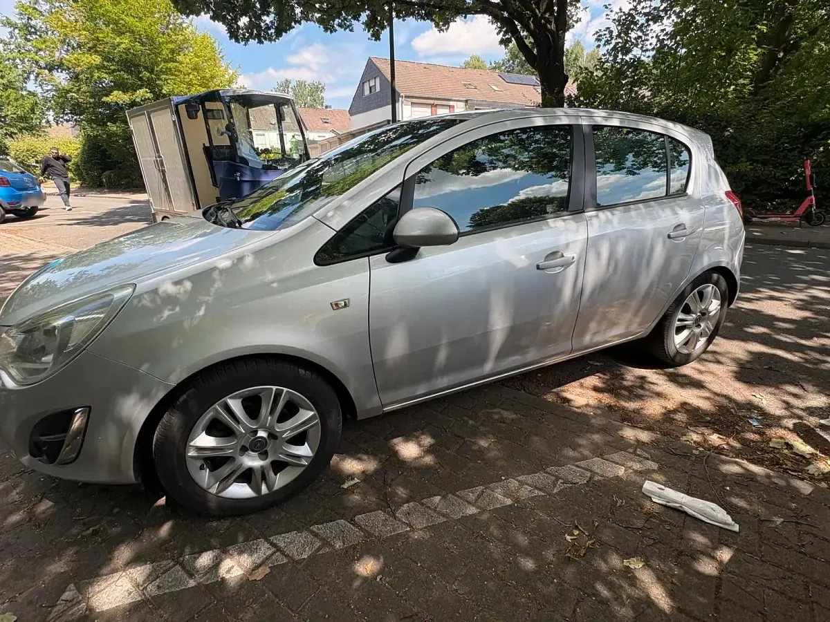 Gebraucht Opel Corsa 86 PS (63 kW) 2011 Grau Kleinwagen