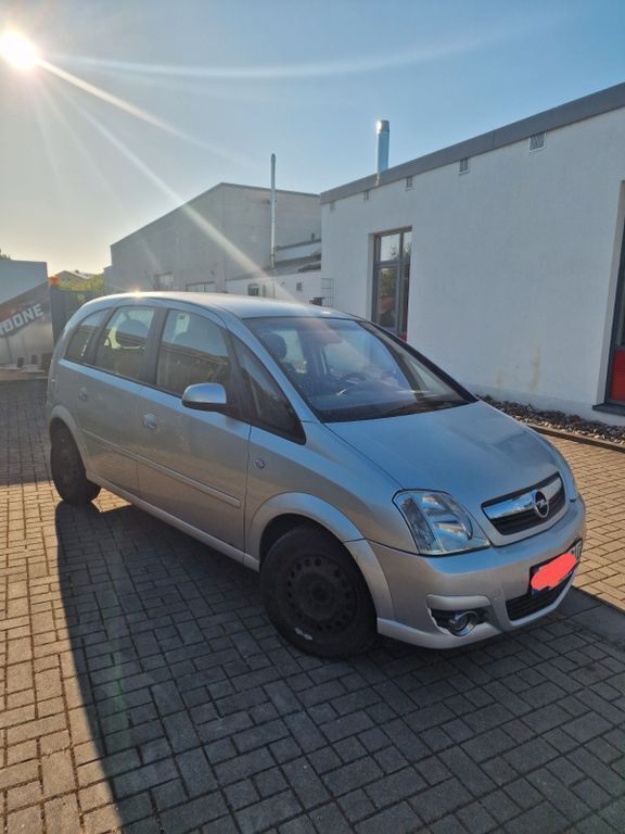 Silber Gebraucht 2006 Opel Meriva Van / Kleinbus | 990 € (Superpreis) - Bild 1/4