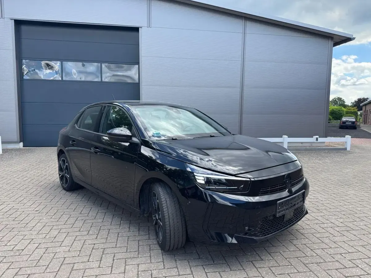 Gebraucht Opel Corsa 75 PS (55 kW) 2025 Schwarz Kleinwagen