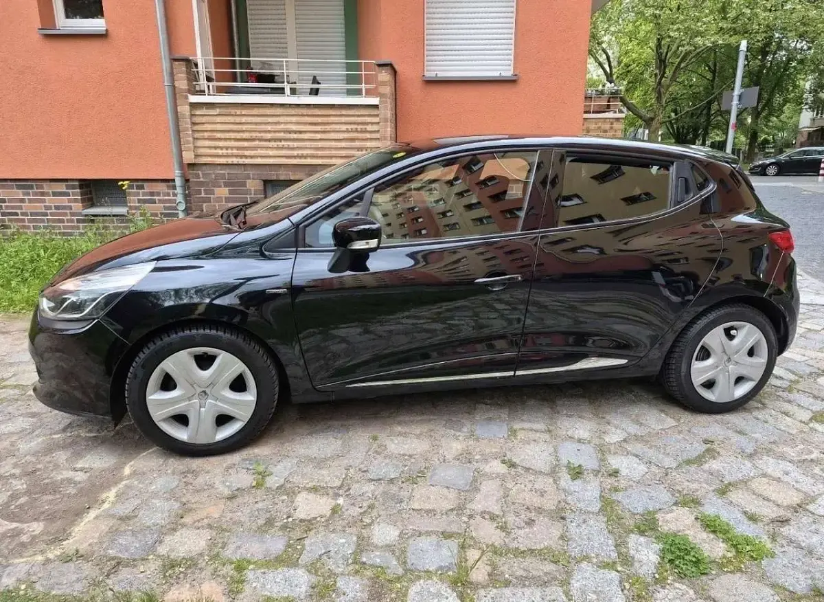 Gebraucht Renault Clio LIMITED 90 PS (66 kW) 2016 Kleinwagen
