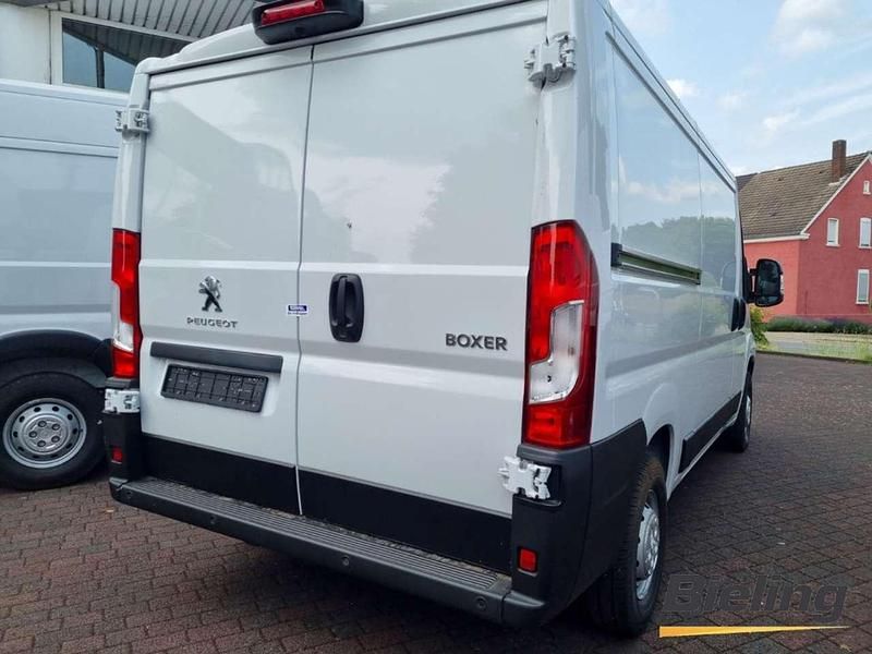 Gebraucht Peugeot Boxer 140 PS (102 kW) 2024 Weiß Van