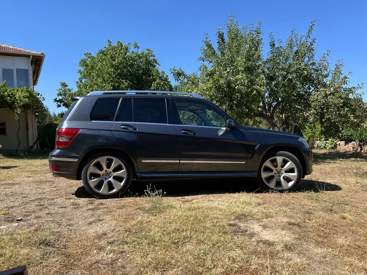 Gebraucht Mercedes GLK350 231 PS (169 kW) 2009 Grau SUV