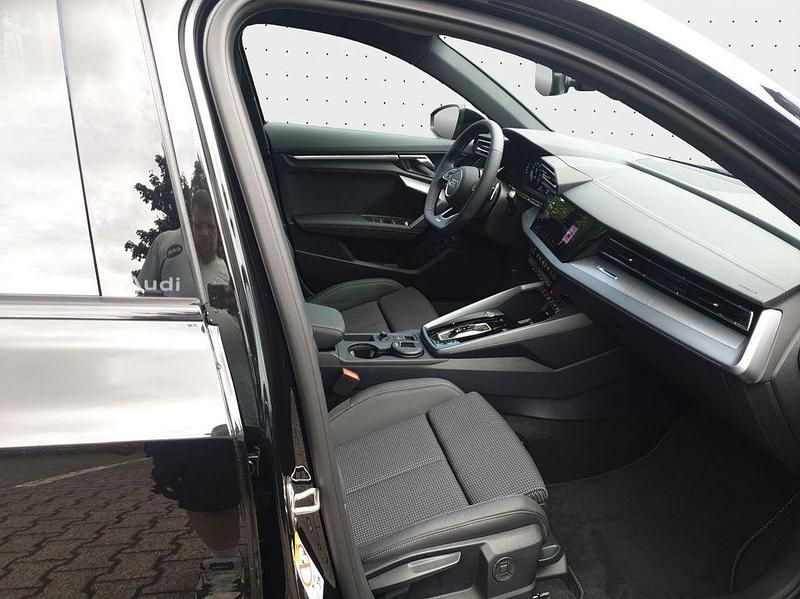 Neu Audi A3 S-Line 150 PS (110 kW) 2026 Schwarz Limousine
