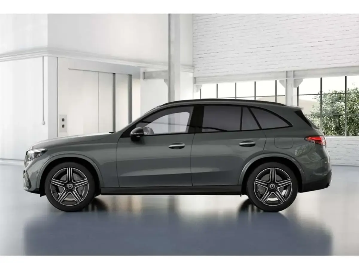 Gebraucht Mercedes GLC400d AMG 252 PS (185 kW) 2023 Grau SUV