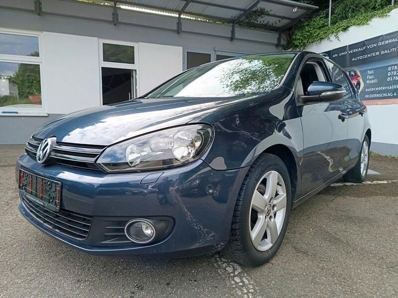 Blue metallic Gebraucht 2010 VW Golf VI Team Kleinwagen | 4.999 € (Fairer Preis) - Bild 1/4