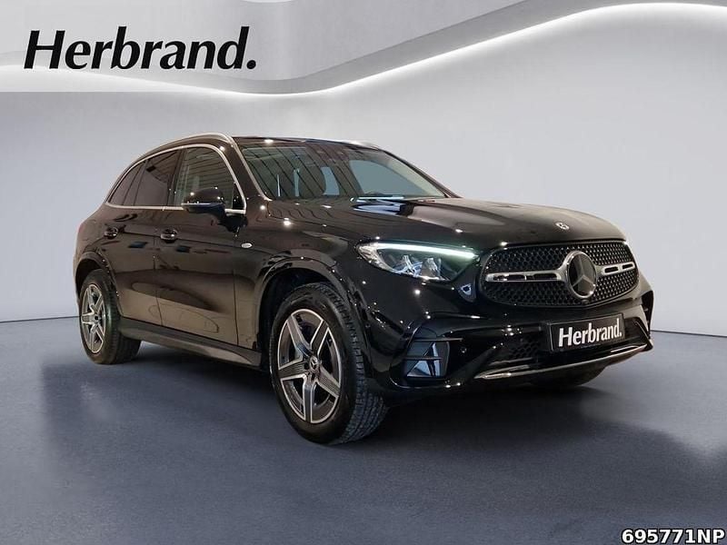 Gebraucht Mercedes GLC400d AMG 381 PS (280 kW) 2025 Metalliclack obsidianschwarz SUV