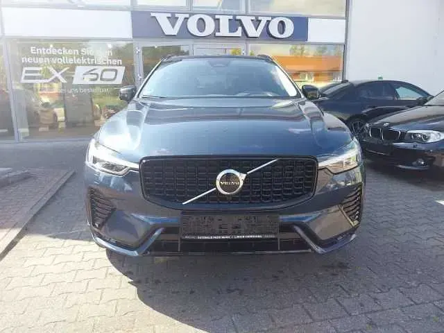 Gebraucht Volvo XC60 145 PS (106 kW) 2023 SUV