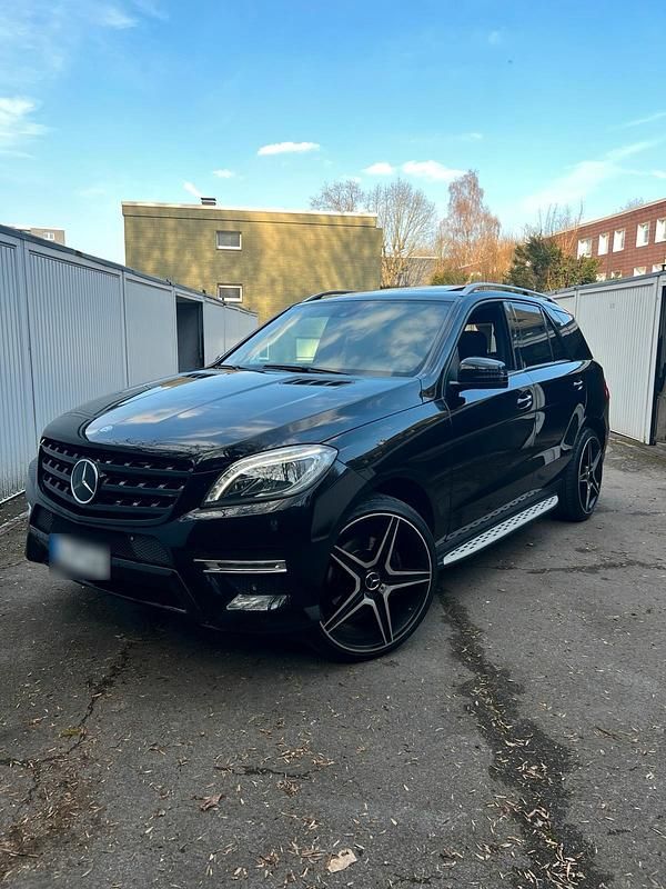 Gebraucht Mercedes ML350 AMG 258 PS (189 kW) 2014 Schwarz SUV