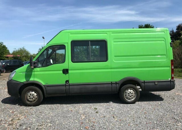 Gebraucht Iveco Daily 136 PS (100 kW) 2008 Grün Van / Kleinbus