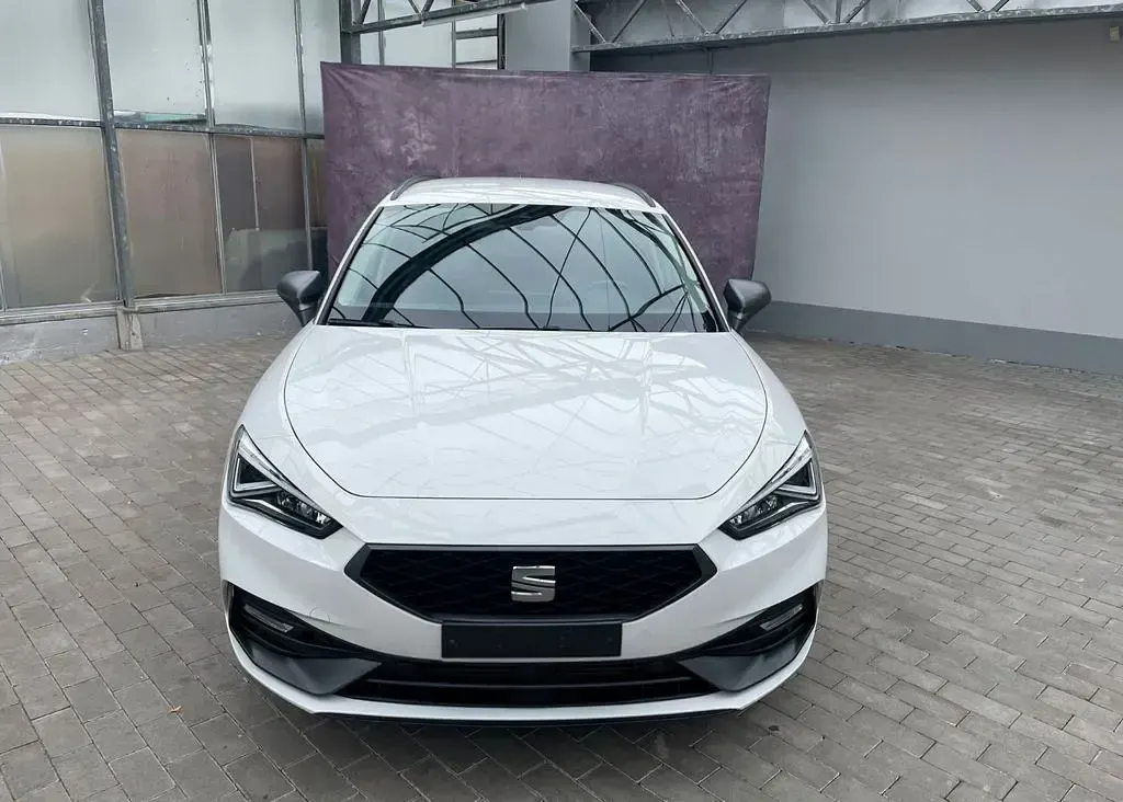 Gebraucht Seat Leon FR 150 PS (110 kW) 2021 Weiß Limousine