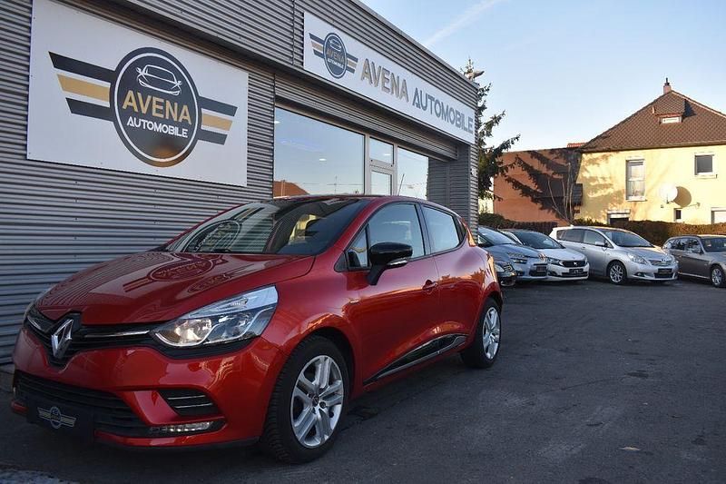 Gebraucht Renault Clio IV LIMITED 90 PS (66 kW) 2018 Rot Limousine
