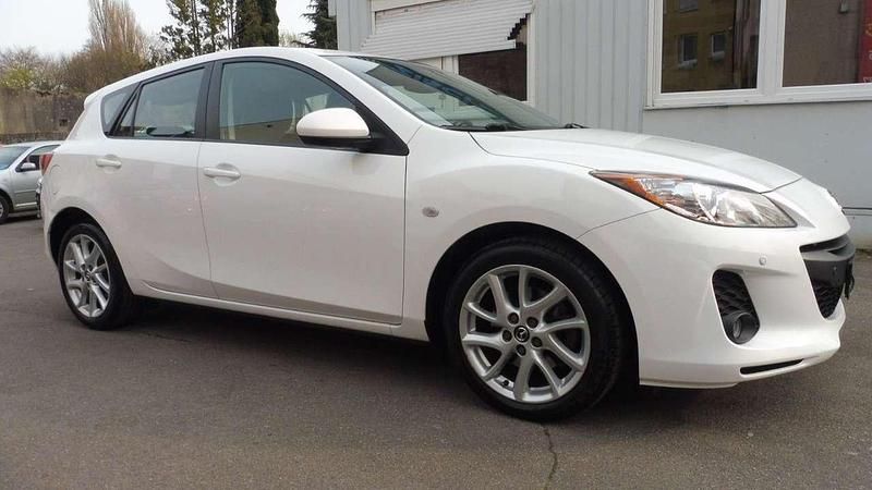 Gebraucht Mazda 3 Edition 150 PS (110 kW) 2013 Weiß Limousine
