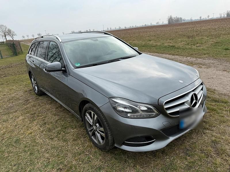 Gebraucht Mercedes E200 136 PS (100 kW) 2015 Grau Kombi