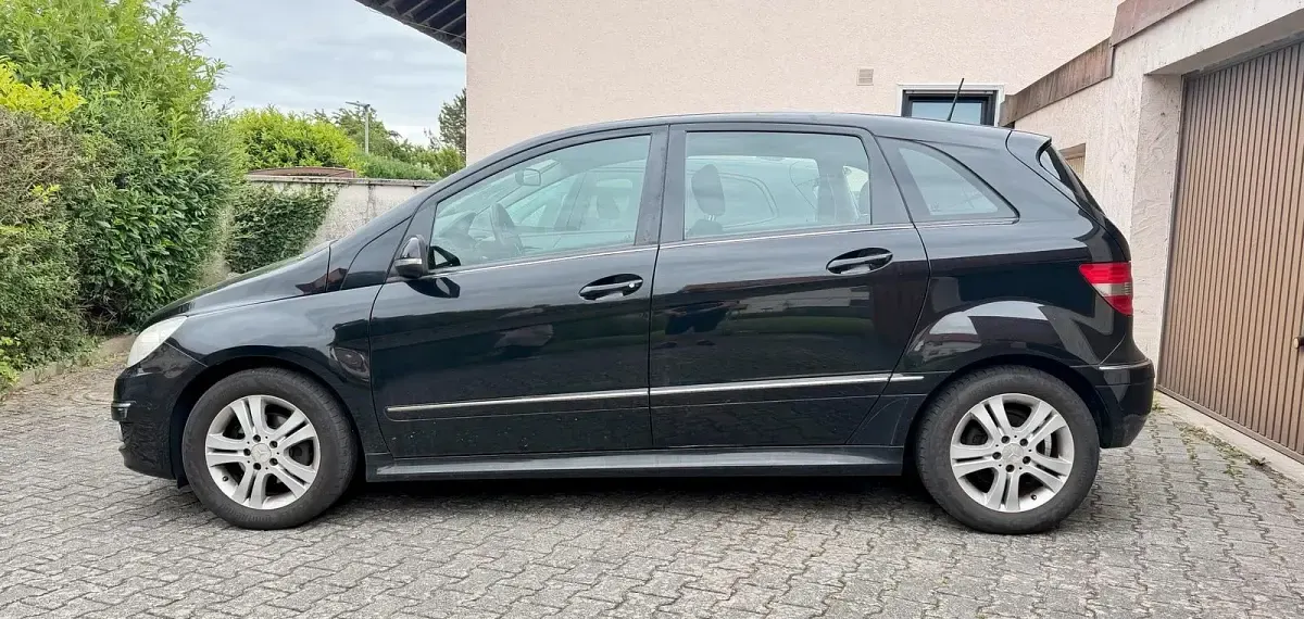 Gebraucht Mercedes B170 116 PS (85 kW) 2008 Schwarz Van / Kleinbus