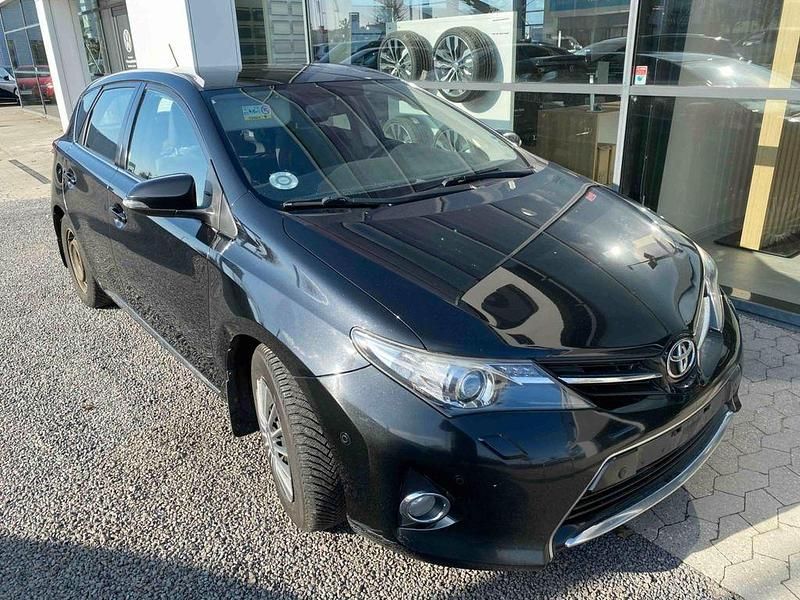 Gebraucht Toyota Auris T2 99 PS (72 kW) 2013 Schwarz Limousine