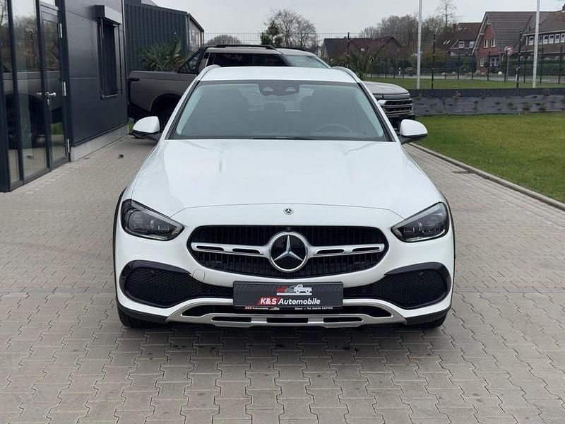 Gebraucht Mercedes C220 200 PS (147 kW) 2022 Weiß Limousine