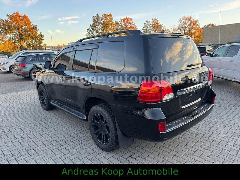 Gebraucht Toyota Land Cruiser 318 PS (233 kW) 2015 Schwarz SUV
