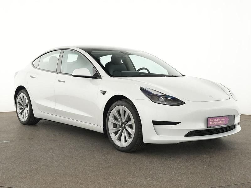 Gebraucht Tesla Model 3 208 kW (283 PS) 2022 Perl weiss Limousine