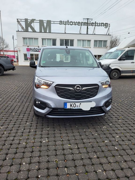 Grau Gebraucht 2023 Opel Combo Life Van / Kleinbus | 17.890 € (Superpreis) - Bild 1/4